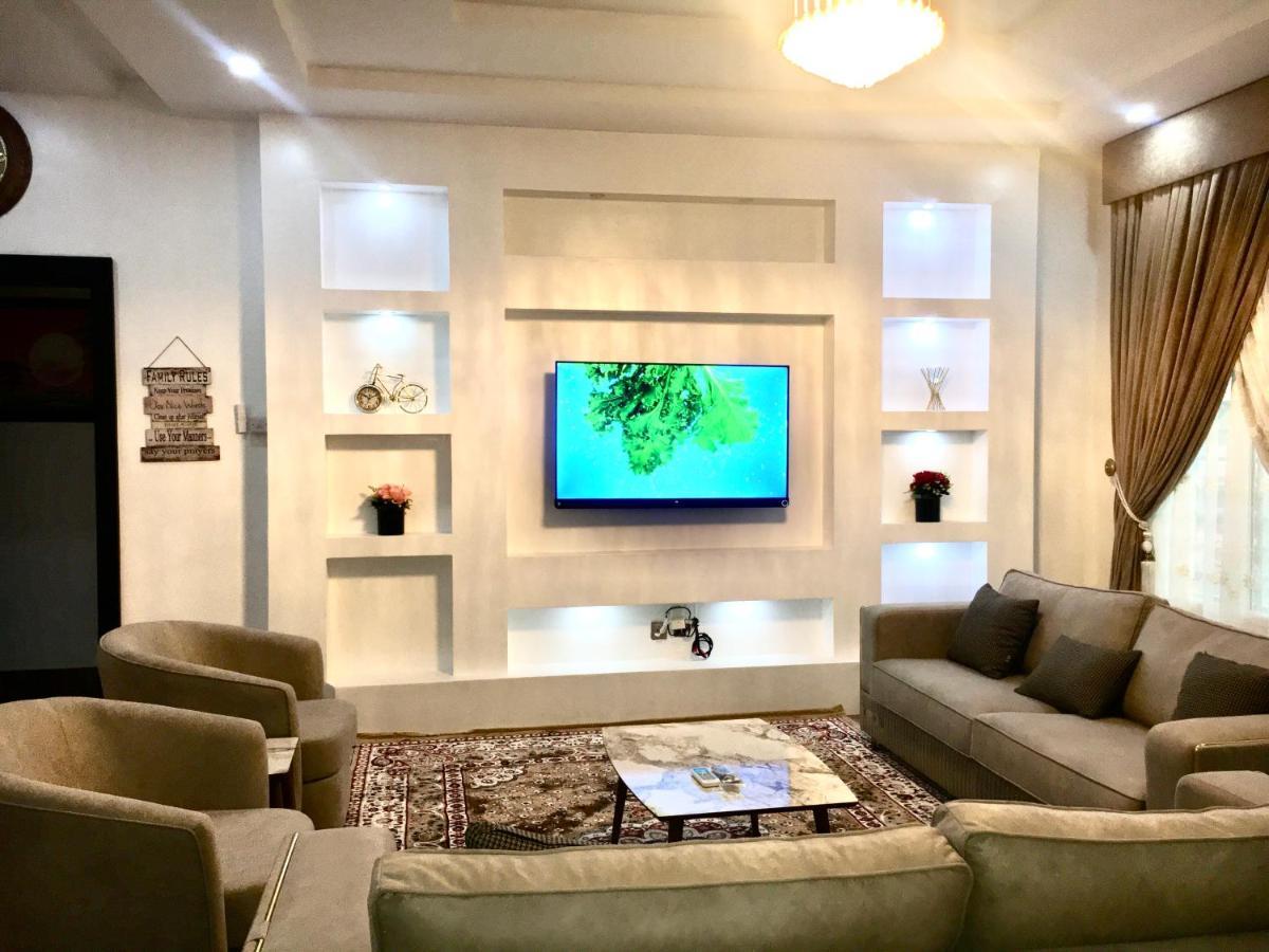 De-Omega Homes - Serviced Apartment Jahi, Αμπούζα Εξωτερικό φωτογραφία